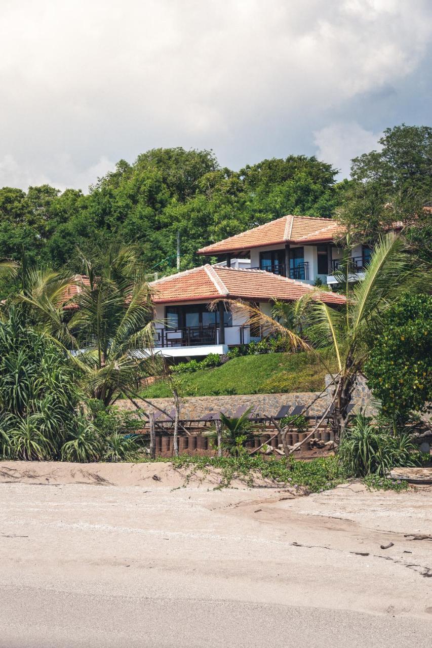 Omia Hotel Tangalle Exterior photo